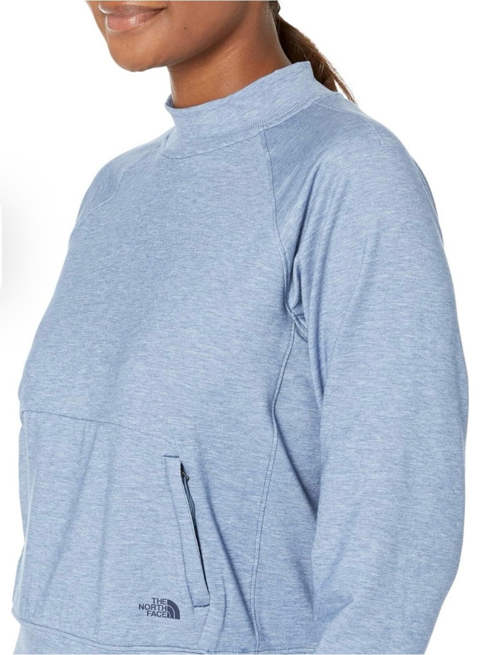 The North Face Women's Heather Sky Blue Mock Neck Pullover solute M
